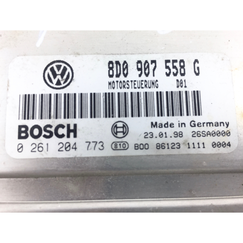 VW Passat 3B / Audi A4 Motorsteuergerät 1.6 / 1.8 Liter 8D0907558G 0261204773