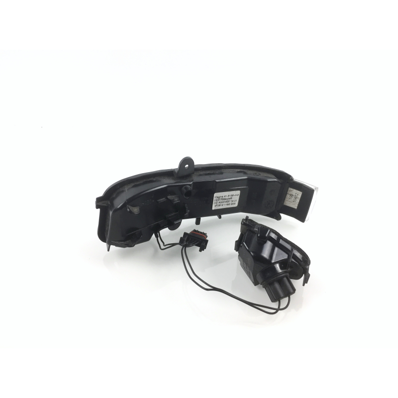 Mecedes Benz Seitenblinker mit Einstiegsleuchte für Außenspiegel LED A2038201421 Rechts