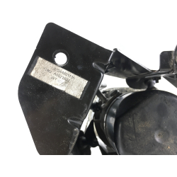 Mercedes C-Klasse W204 (2007-2015) elektrische Servopumpe / Servolenkung inkl. Halterung A2044600580 A0021658