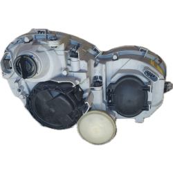 Mercedes C-Klasse W203 (2004-2007) Scheinwerfer links...