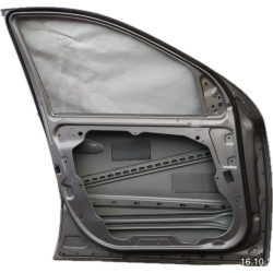 Mercedes ML W164 (2055-2011) Tür vorne links Grau...